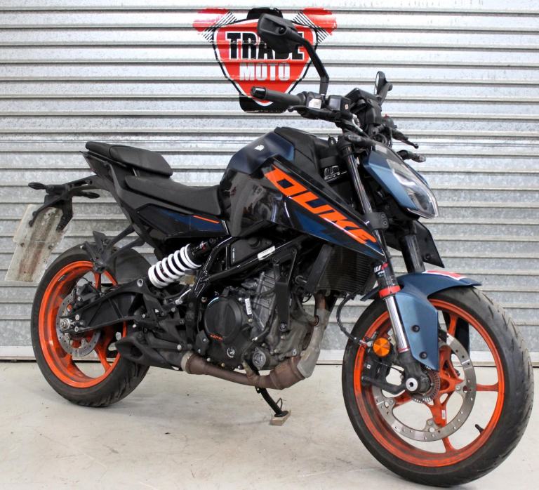2025 75 KTM DUKE 125 ABS LEARNER LEGAL TRADE SALE NEW SHAPE 1207MILES TRADE SALE