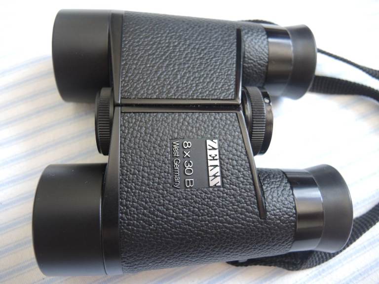 ZEISS 8X30B WITH ORIGINAL CASE BINOCULARS