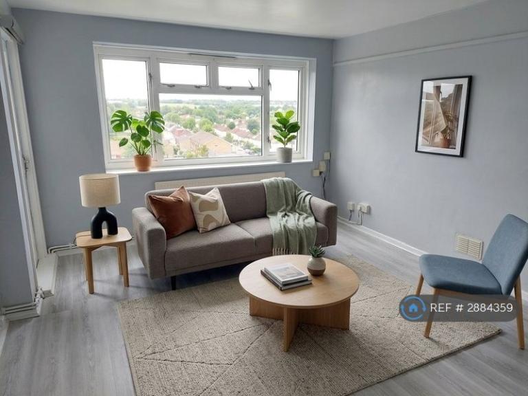 2 bedroom flat in Violet Lane, Croydon, CR0 (2 bed) (#2884359)