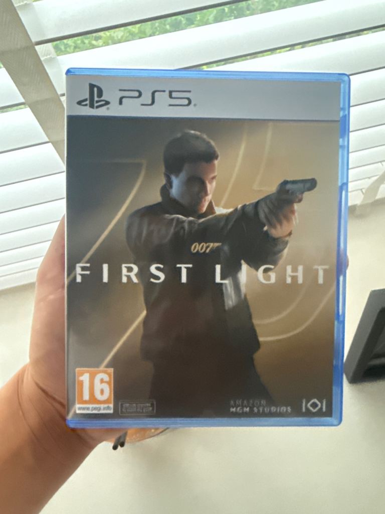 007 FIRST LIGHT