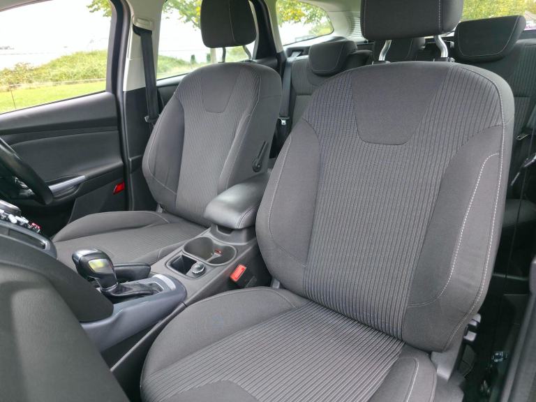 2013 Ford Focus 1.6 Titanium Powershift Euro 5 5dr ESTATE Petrol Automatic