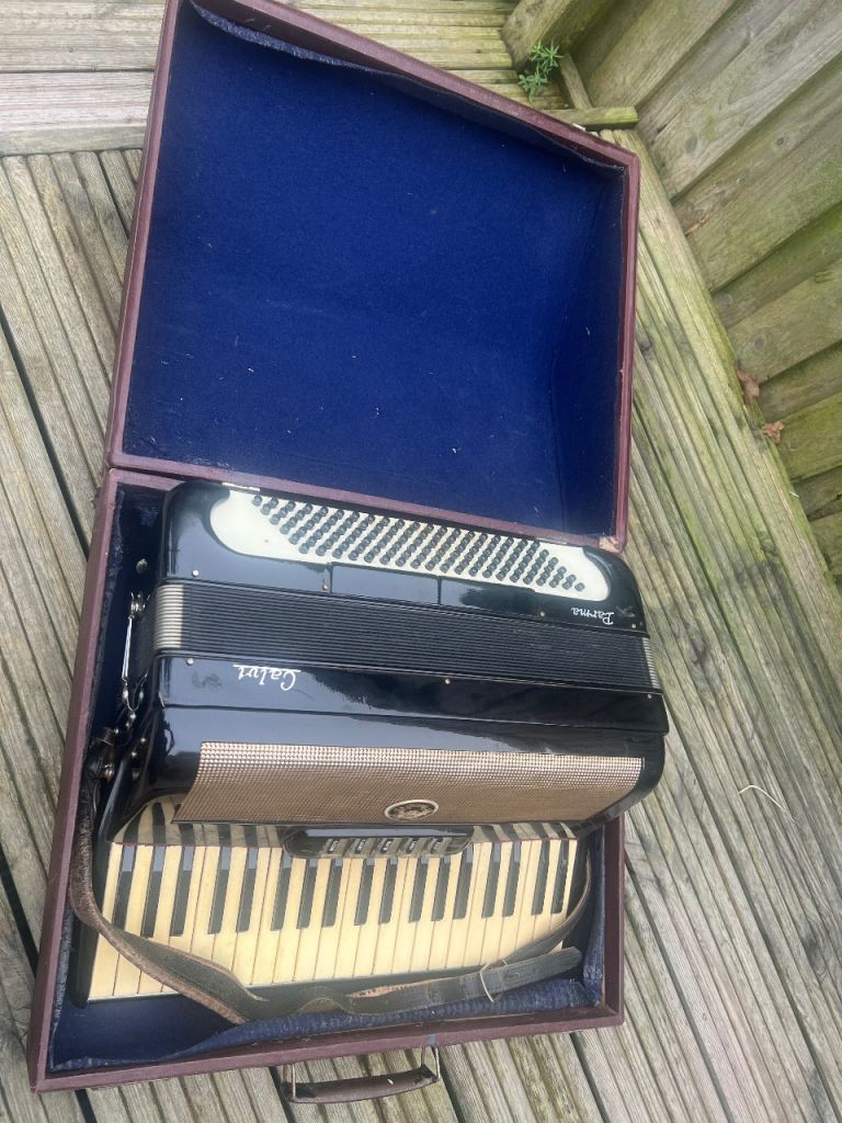 Accordion 120 base 