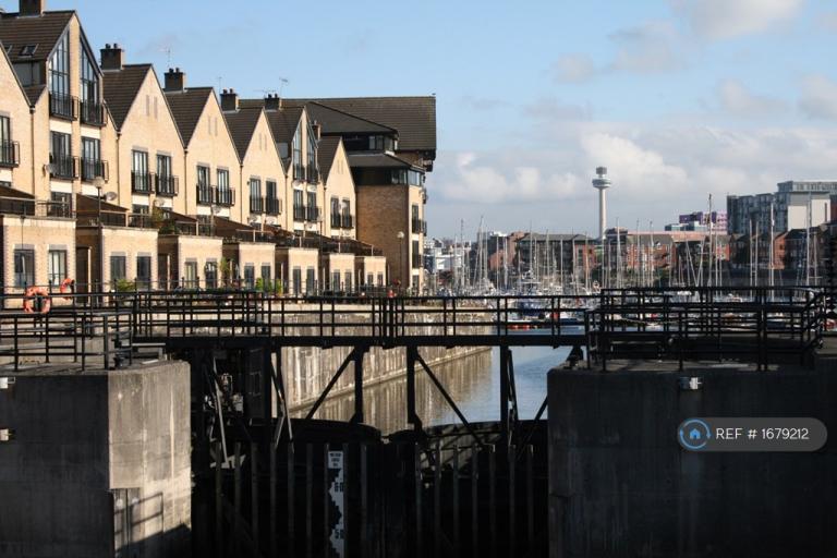 1 bedroom flat in South Ferry Quay, Liverpool, L3 (1 bed) (#1679212)