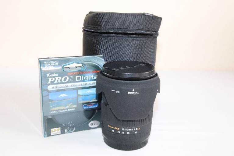 Sigma DC 18-50mm F2.8 Lens for DSLR Cameras