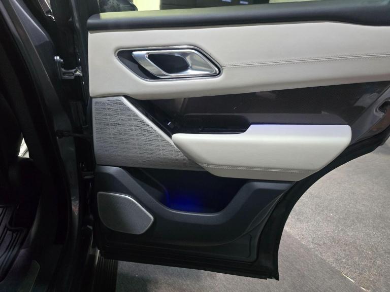 2018 Land Rover Range Rover Velar 3.0 D300 First Edition 5dr Auto ESTATE DIESEL Automatic