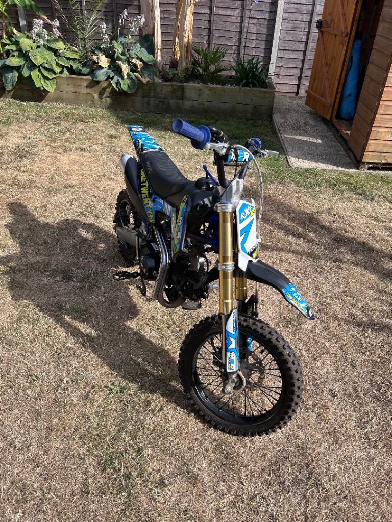 M2R KXF125 Pit Bike