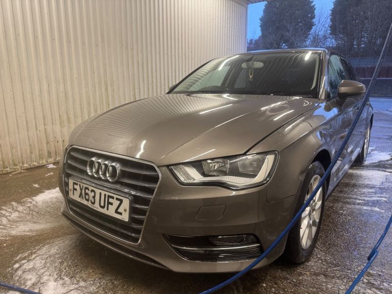 Audi, A3, Hatchback, 2013, Manual, 1598 (cc), 5 doors