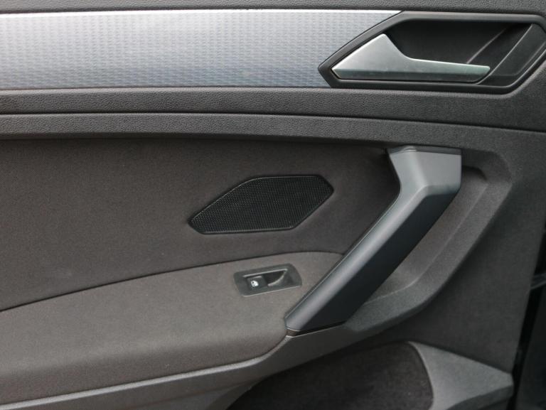 2022 Volkswagen Tiguan 1.5 TSI Life SUV 5dr Petrol Manual Euro 6 (s/s) (150 ps) ESTATE Petrol Manual