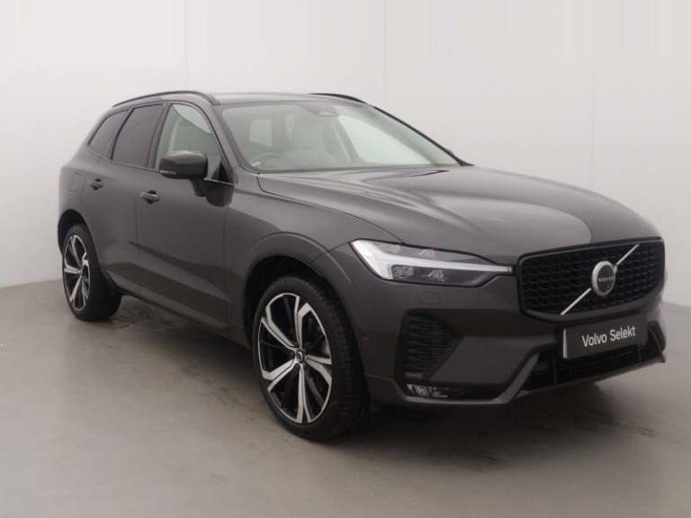 VOLVO XC60 2.0 B5P Ultimate Dark 5dr AWD Geartronic