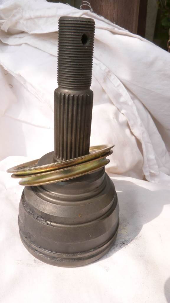 Nissan Primera CV Joint