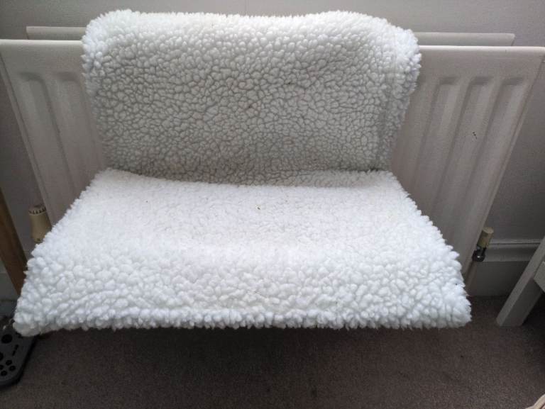 Cat radiator bed