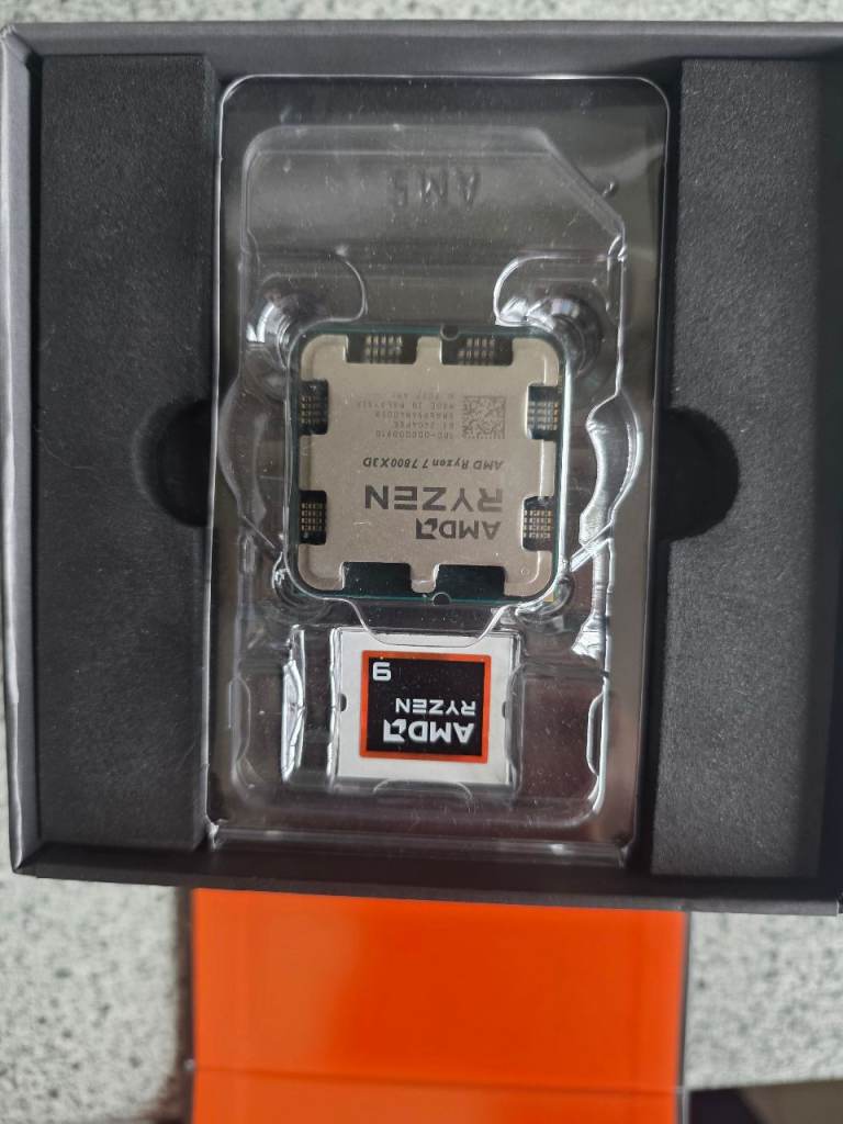 AMD Ryzen 7 7800X3D Processor
