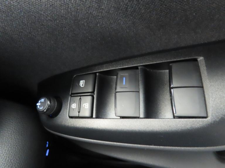 2023 Toyota Yaris Cross 1.5 Hybrid Icon 5dr CVT Estate Hybrid Automatic