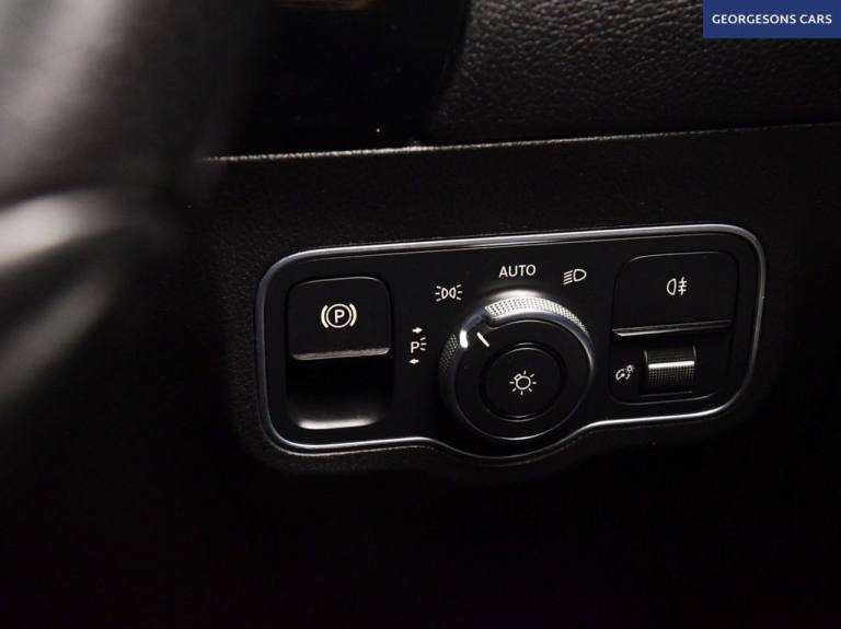 2020 Mercedes-Benz GLA 1.3 GLA180 AMG Line SUV 5dr Petrol 7G-DCT Euro 6 (s/s) (136 ps) HATCHBACK ...