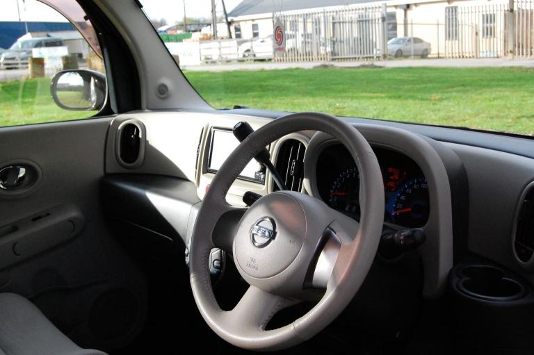 NISSAN CUBE 1.5 AUTOMATIC 2013 Petrol Automatic in Purple