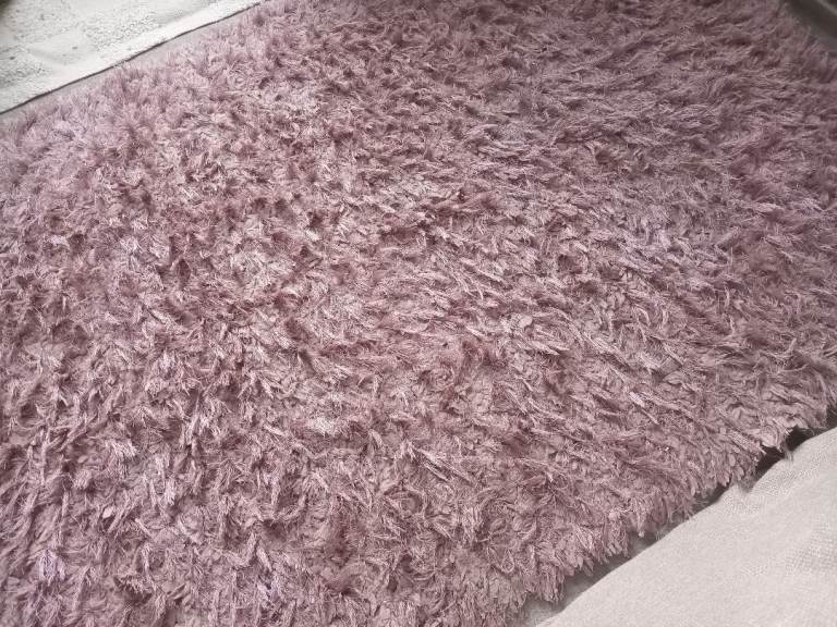 Lovely Dunelm Blush Pink Rug