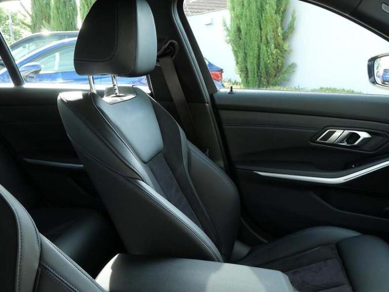 2022 BMW 3 Series 2.0 330e 12kWh M Sport Touring 5dr Petrol Plug-in Hybrid Auto Euro 6 (s/s)  Est...