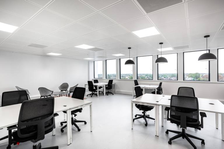 London - TW1 3QS \ Secure an Office with 5 Workstations