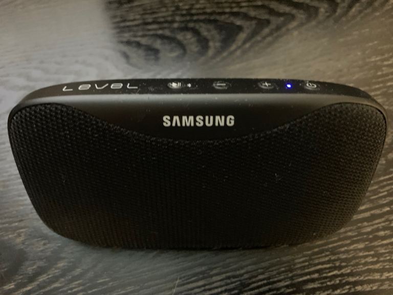 Samsung Level Box Slim Bluetooth Wireless Compact Speaker eo-sg930 RRP £150