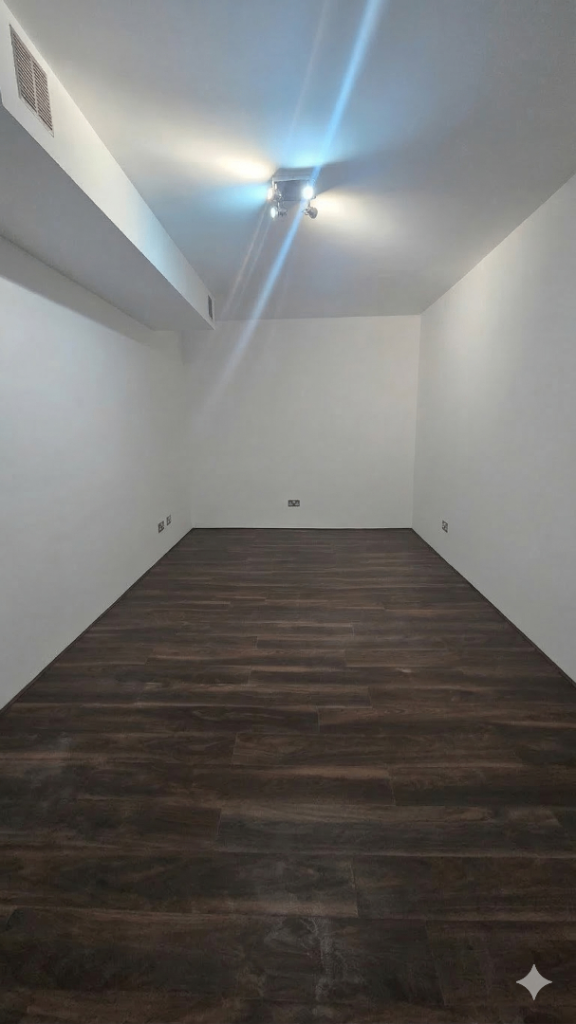 220 sq ft Music Production / Podcasting / Recording Studio in Finsbury Park - North London N4