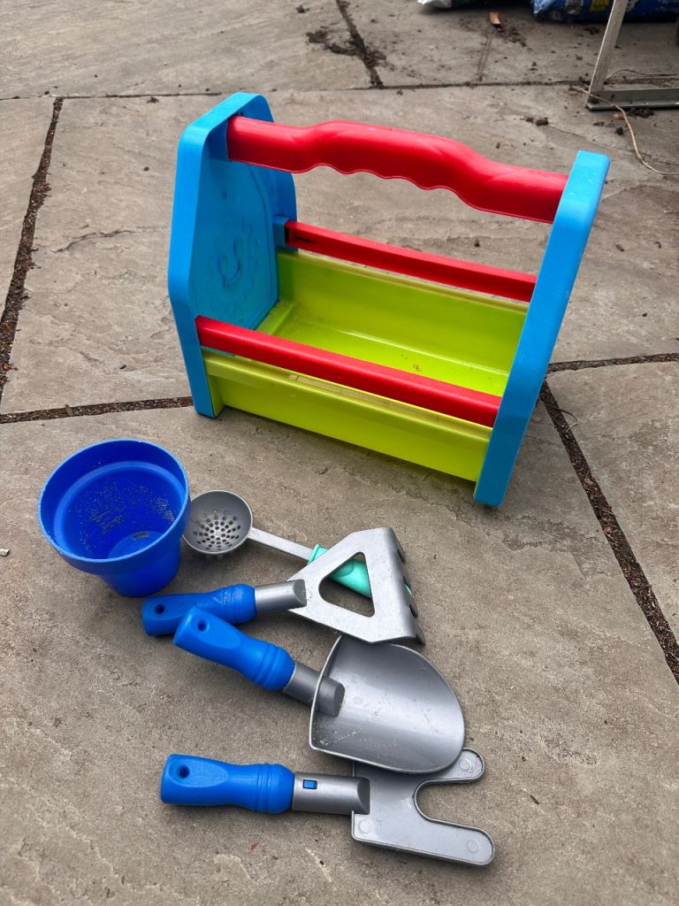 Kids garden toys - toolset