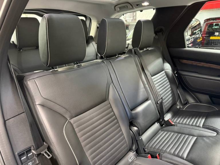 2017 17 LAND ROVER DISCOVERY 3.0 TD V6 HSE LUXURY SUV 5DR DIESEL AUTO 4WD EURO 6