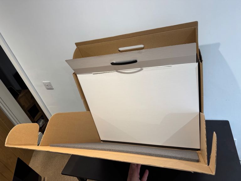 💻 iMac Pro 2017 27” Retina 5K – 8-Core Xeon W, Vega 56, 64GB RAM, 1TB SSD – Near Mint, Boxed ✨