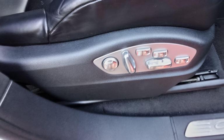  Porsche Cayenne 4.8T V8 Turbo SUV 5dr Petrol TiptronicS 4WD Euro 5 (s/s) (500 ps) Petrol Automatic