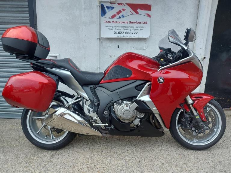 HONDA VFR1200FD-A DCT 2012 WITH LUGGAGE