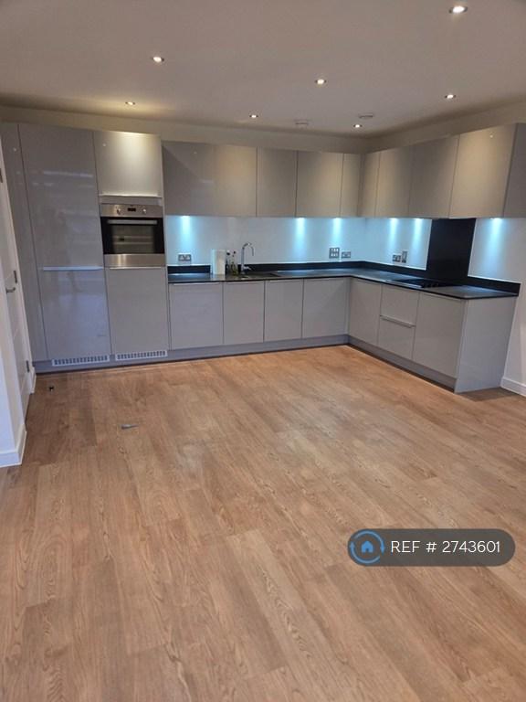 2 bedroom flat in Northgate Road, Barking, IG11 (2 bed) (#2743601)