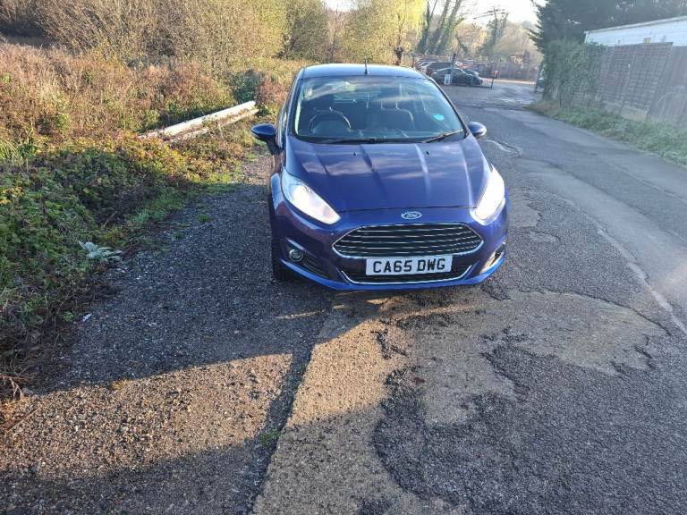 Ford, FIESTA, Hatchback, 2015, Manual, 1241 (cc), 3 doors