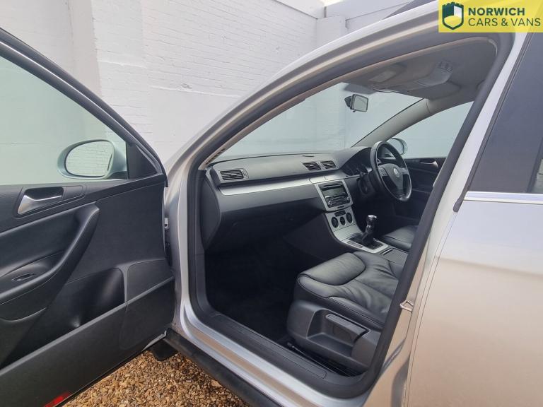 VOLKSWAGEN PASSAT 2.0 TDI Highline Plus 2009