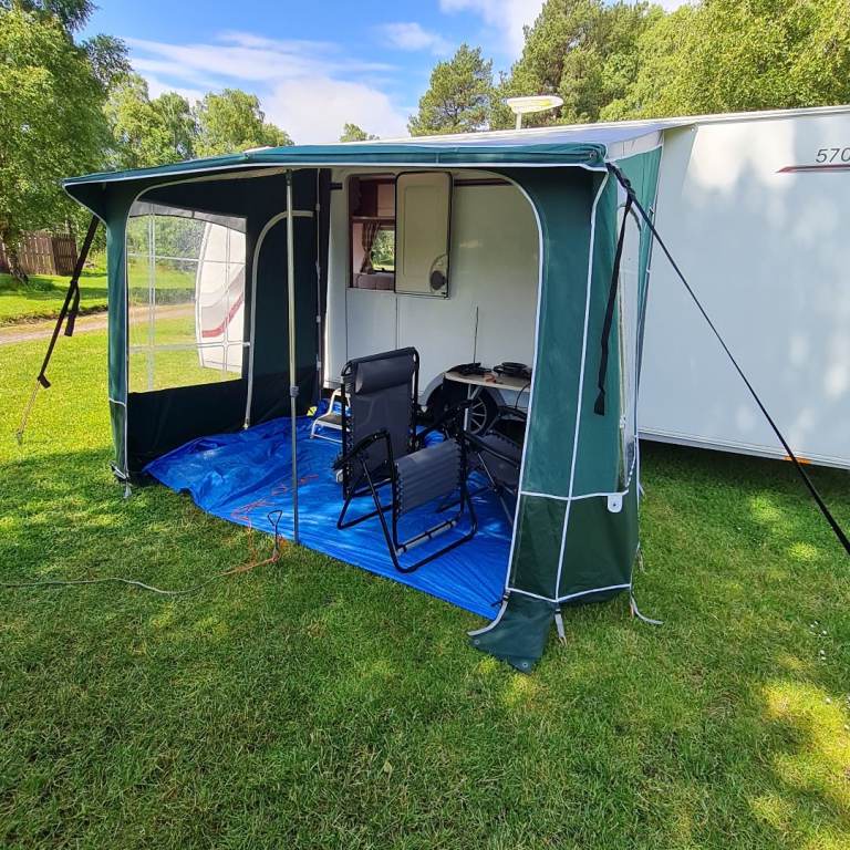 Green Caravan Awning / Tent – Good Condition