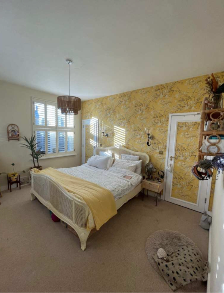 Modern 3-Bedroom House | Furnished | Fitted Kitchen | Shooters Hill Road, Greenwich, London-SE18