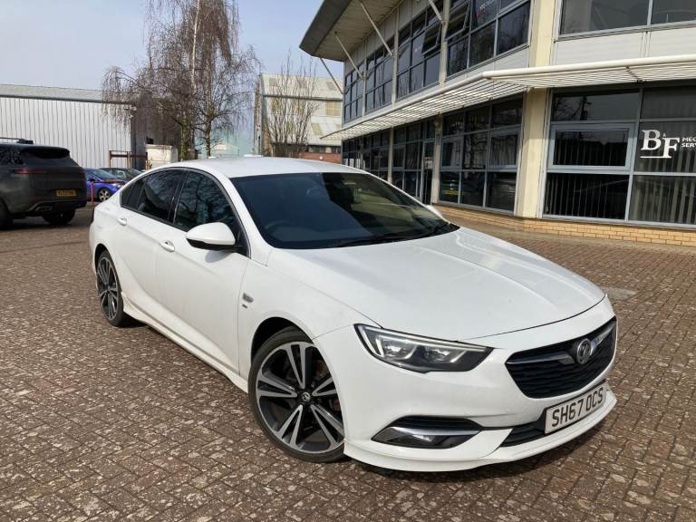 Vauxhall Insignia SRI