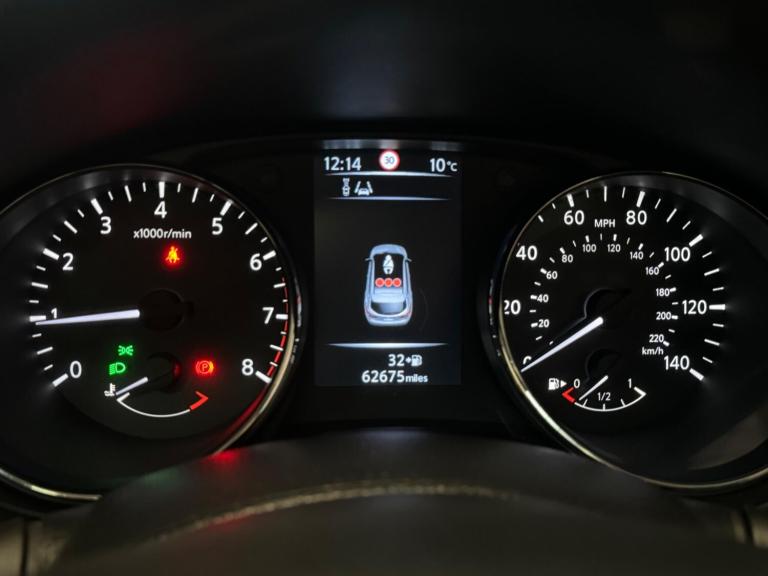 2015 Nissan Qashqai 1.2 DIG-T n-tec+ 2WD Euro 5 (s/s) 5dr HATCHBACK Petrol Manual