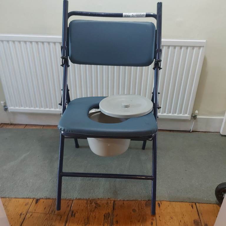 Commode, portable folding