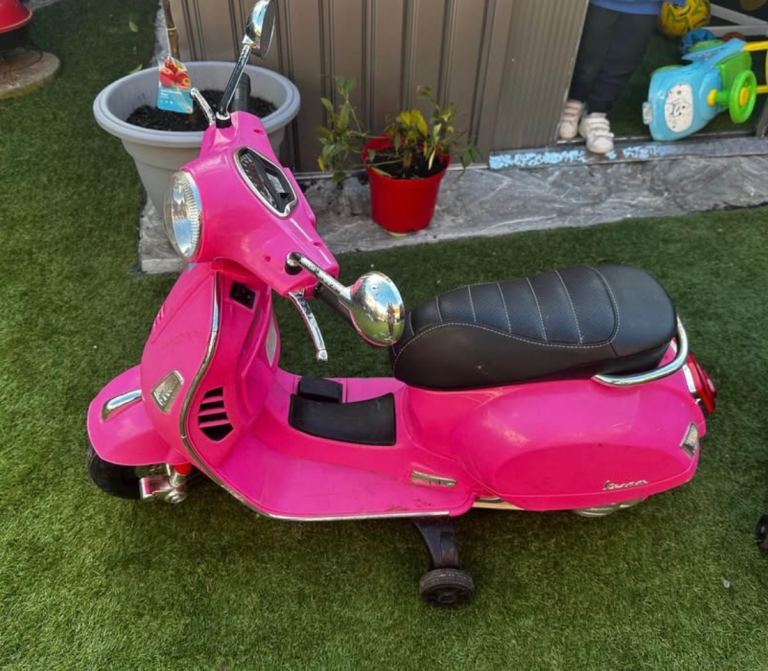 Pink Kids Electric Vespa Style Scooter – Good Condition