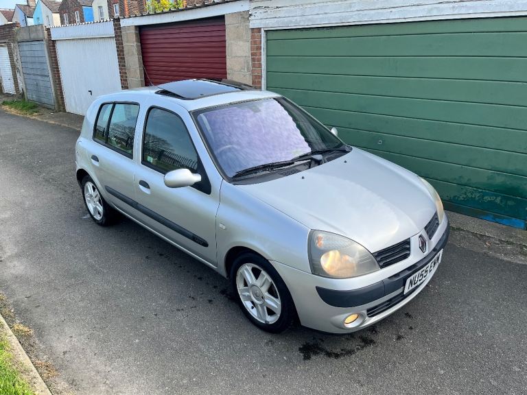 RENAULT CLIO 1.1 PETROL NEW MOT 5 DOOR LOW MILAGE PORTSMOUTH 