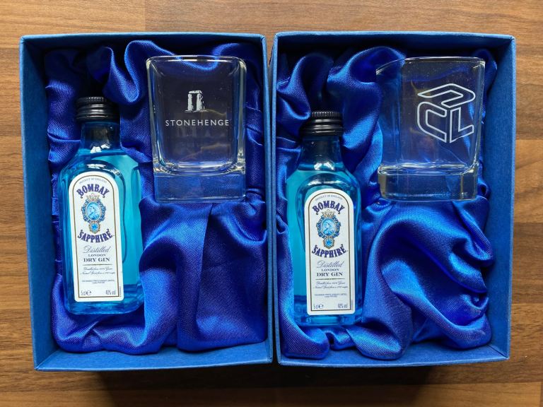 Bombay Sapphire London Gin (5cl) Gift Sets with Shot Glasses in Gift Boxes (2 Included)
