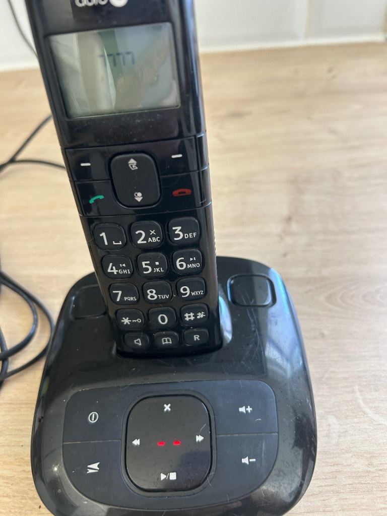 Doro Cordless Home Phone with Answering Machine – Black, Good Condition