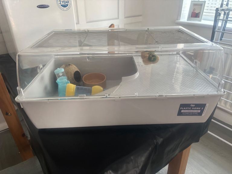 Hamster cage and assesories 