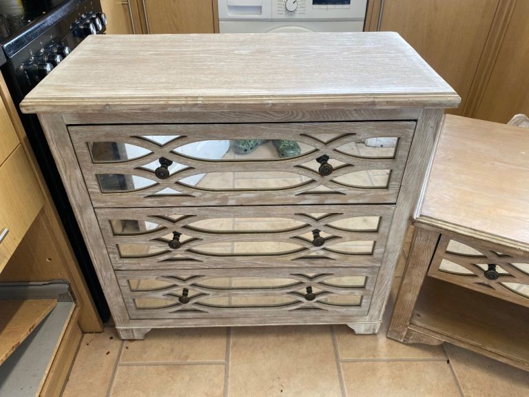 Sideboard and coffee table 