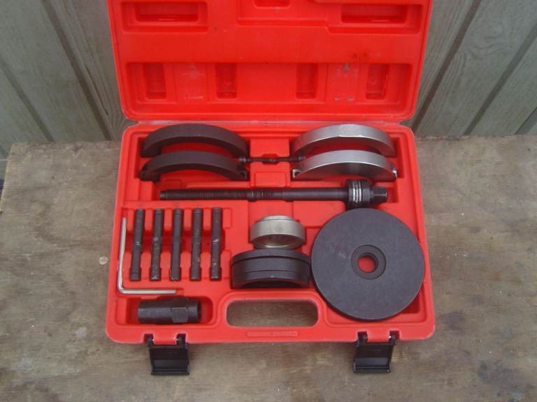 VW wheel bearing removal kit