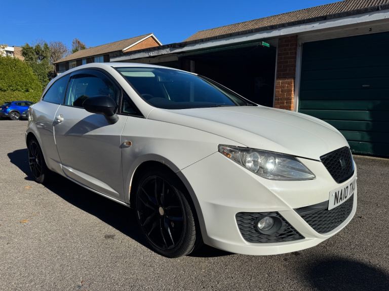 Seat, IBIZA, Hatchback, 2010, Semi-Auto, 1390 (cc), 3 doors