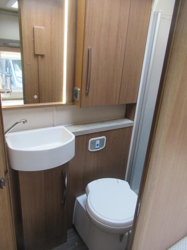 Auto Trail Tracker FB