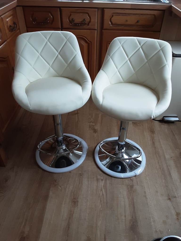 Kitchen bar stools