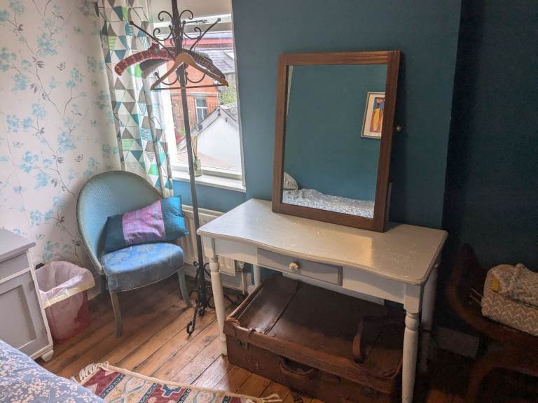 Lovely cosy room in central Bangor