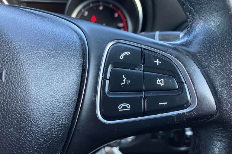 2017 Mercedes-Benz GLA GLA 200d SE 5dr Auto Estate DIESEL Automatic