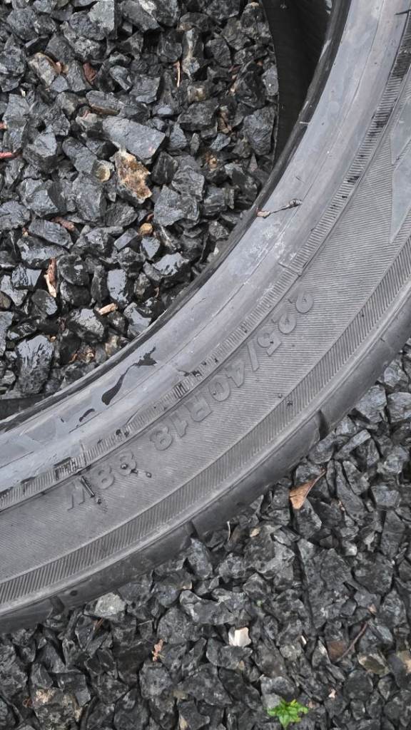 Yokohama Nedva 225 40 18 tyres